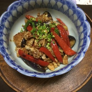 豚肉と茄子とピーマンのピリ辛味噌カレー炒め